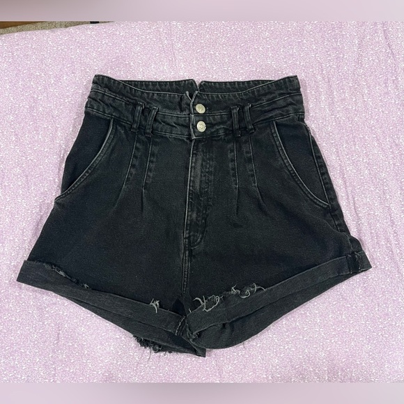 Zara Pants - Size 10 Zara dark denim/black shorts